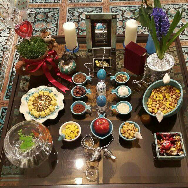 Mesa de tradições de Ano-Novo no Irã
