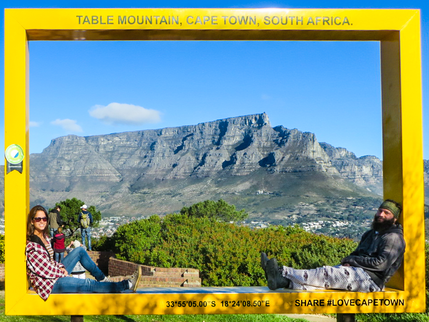 Com a Table Mountain de fundo, um dos passeio para fazer na África do Sul