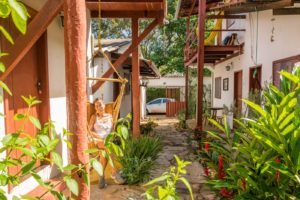 São Jorge Chapada dos Veadeiros Fe resting in Flor de Debora Inn