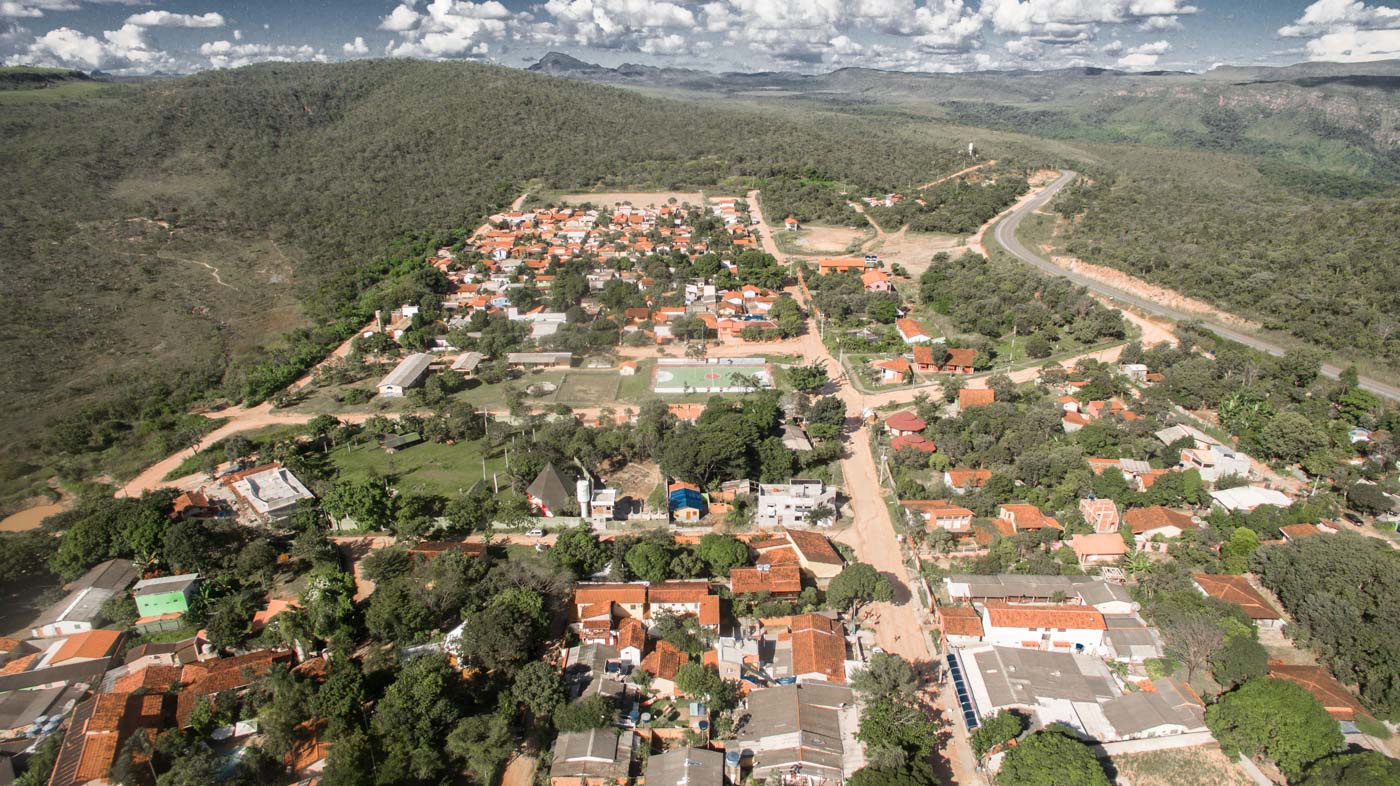 Vista aérea da entrada da Vila de São Jorge