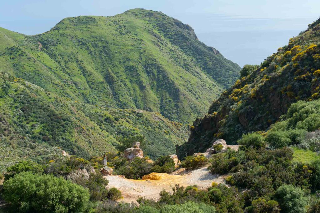 Começo da caminha de Caolino nas Ilhas Lipari