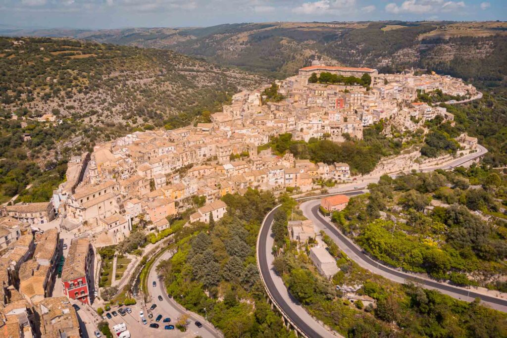 Overview of Ragusa, a city on top of a mountain in Sicily