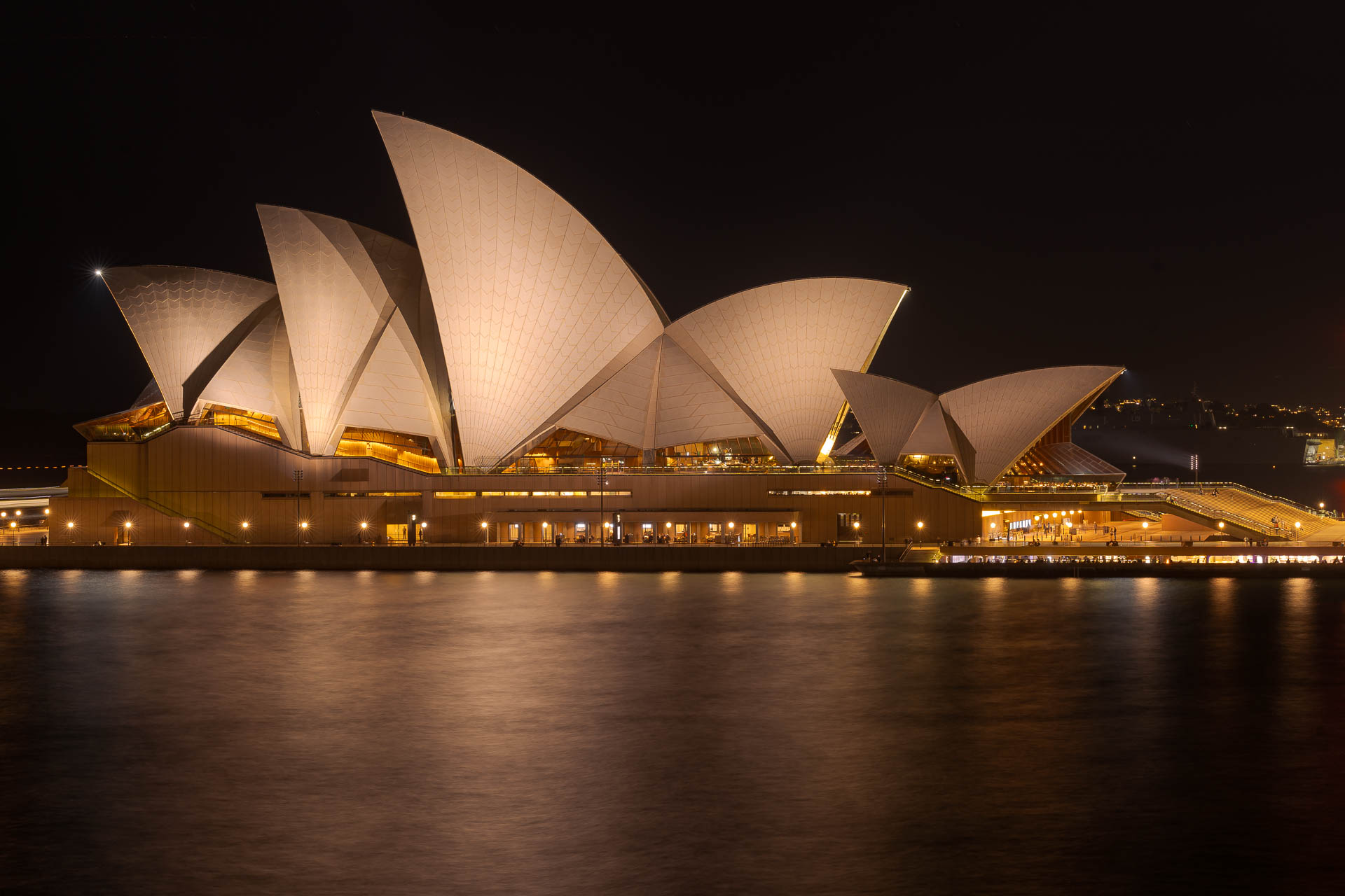 A Ópera House de Sidnei a noite